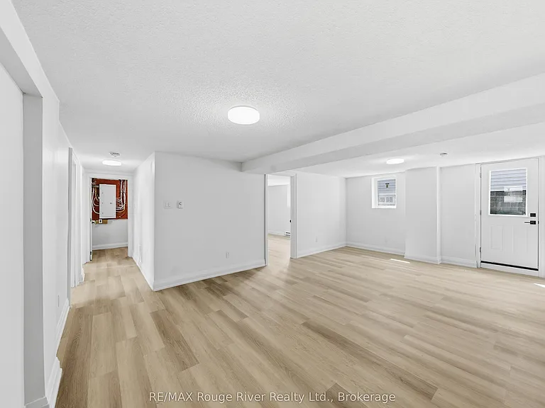 144 Macdonald Ave #A — Photo 9