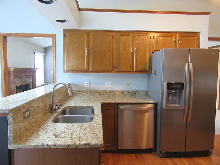 2400 Broadnax Cir — Photo 11