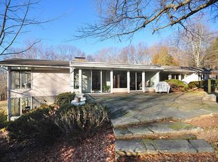 386 Old Mountain Rd, Farmington, CT 06032