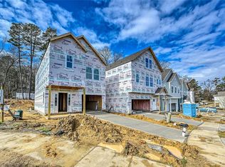 9007 Walden Pond Rd, Charlotte, NC 28214