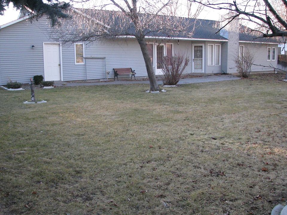 2nd image of 530 Rimview Dr