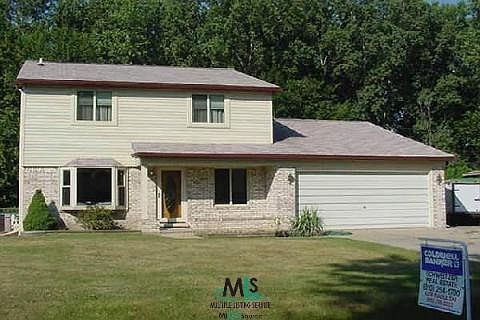 1st image of 33704 Roselawn Dr