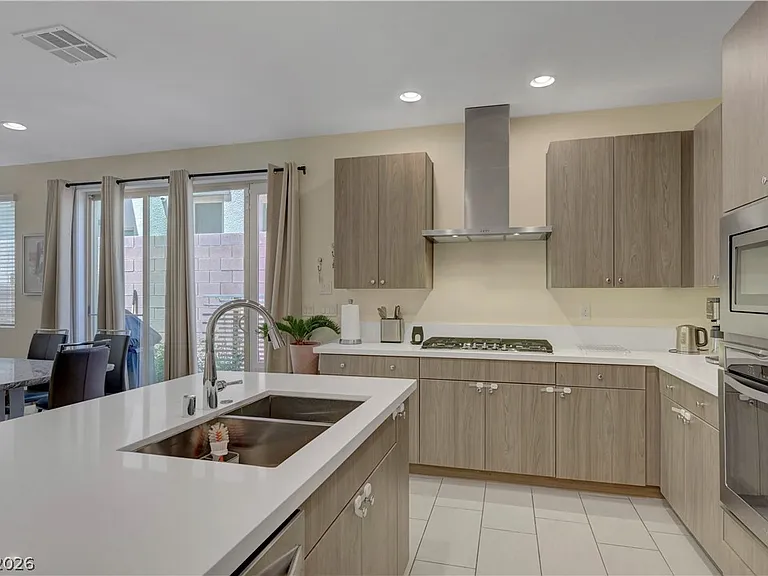11401 Gravitation Dr — Photo 9