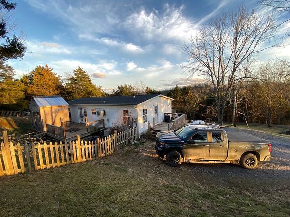 1206 S Lee Hwy, Lexington, VA 24450