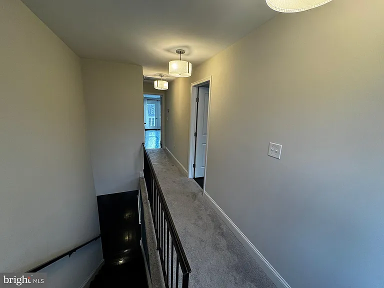 513 Whittier St NW — Photo 32