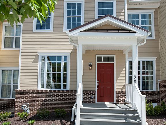 The Eliot 1 with covered front porch