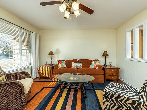 4th image of 7437 S College Cir