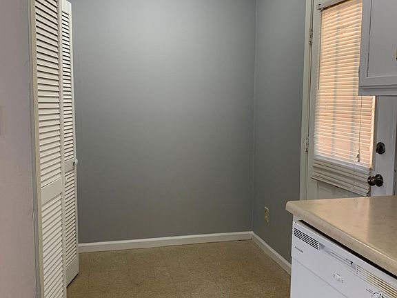 5th image of 3720 Oakwood Hills Dr