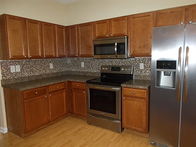 10505 Meadow Crossing Ln — Photo 2