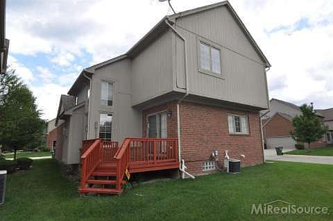3rd image of 4226 Summer Pl