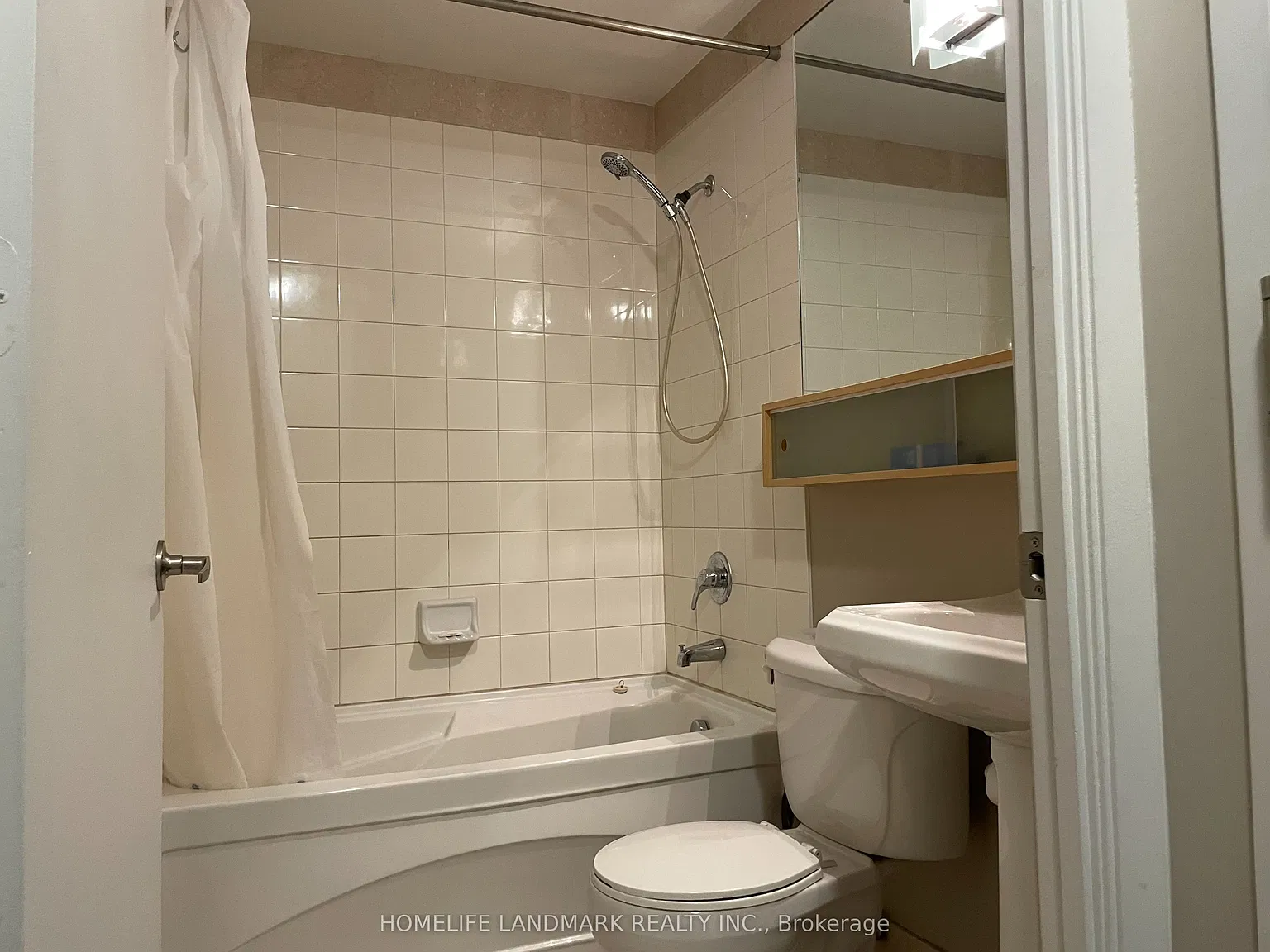 1 bed, $2,300 — Photo 3