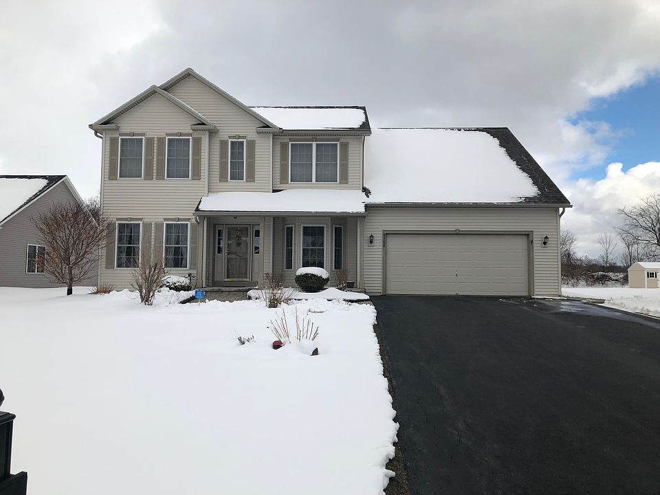 1st image of 8488 Wayfarer Dr