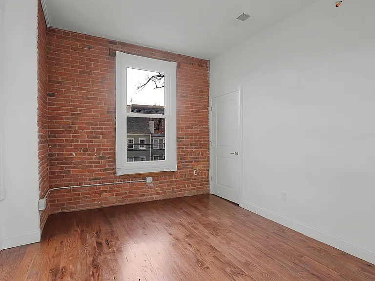 57 Trumbull St #2F — Photo 11