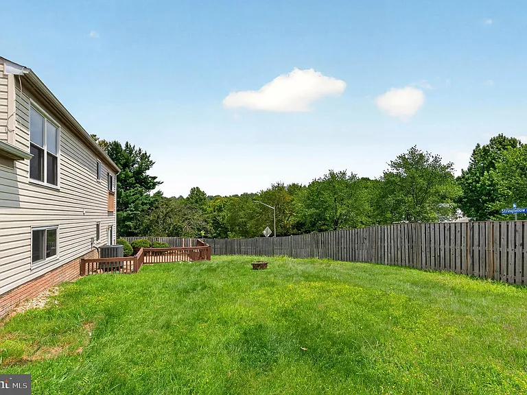 13296 Hollinger Ave — Photo 51