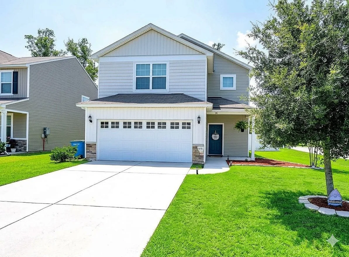 4 bed, 2.5 bath, 2088 sqft, $2,400 — Photo 1
