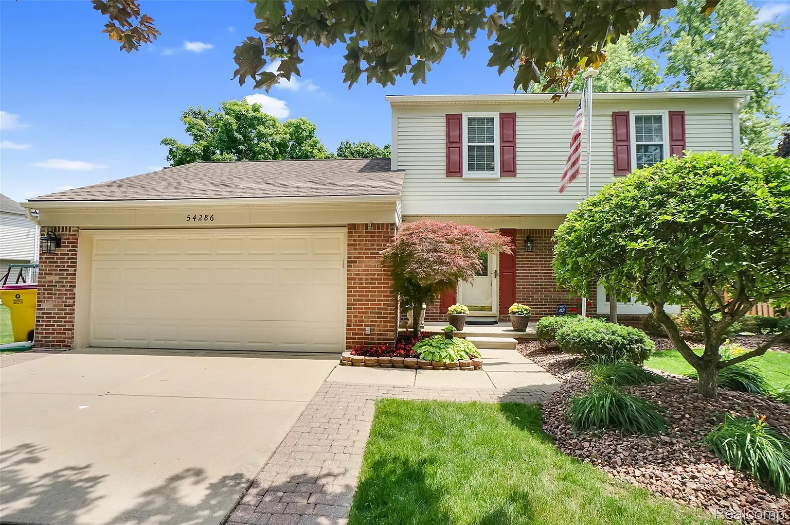 54286 Bradshaw Dr photo 1