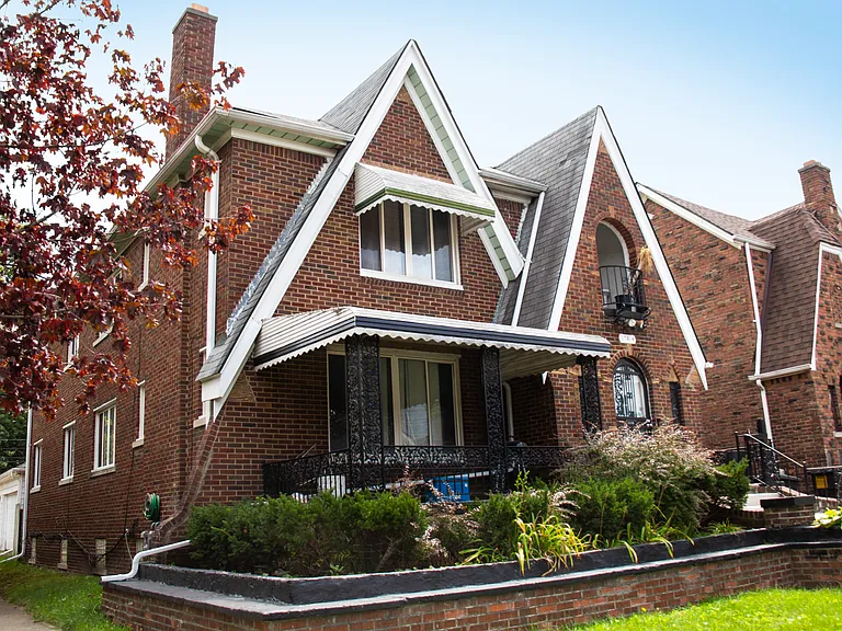 17614 Roselawn St #A & B — Photo 3