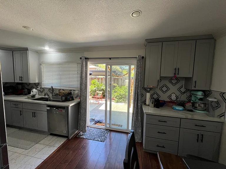 3706 Oxford Cmn — Photo 29