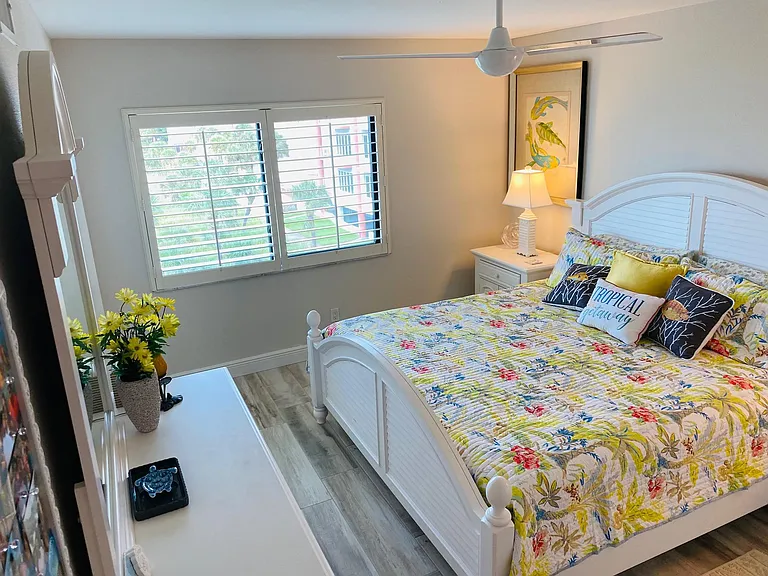 3200 Gulf Blvd #302 — Photo 47