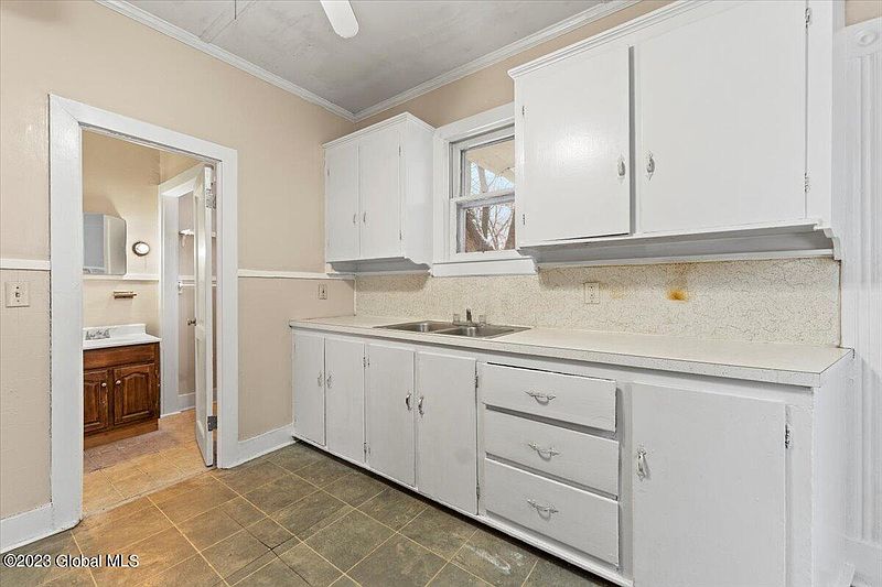 3rd image of 55 South Street