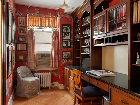 163 East 81st Street image 10 of 12