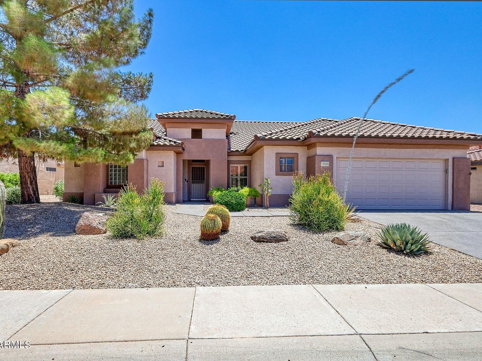 15556 W Coral Pointe Dr