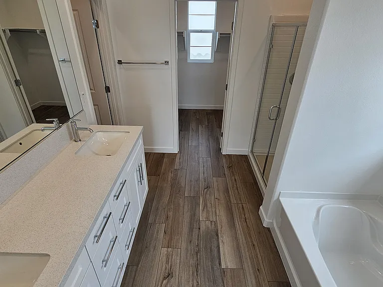 415 Willow Run Ln — Photo 2