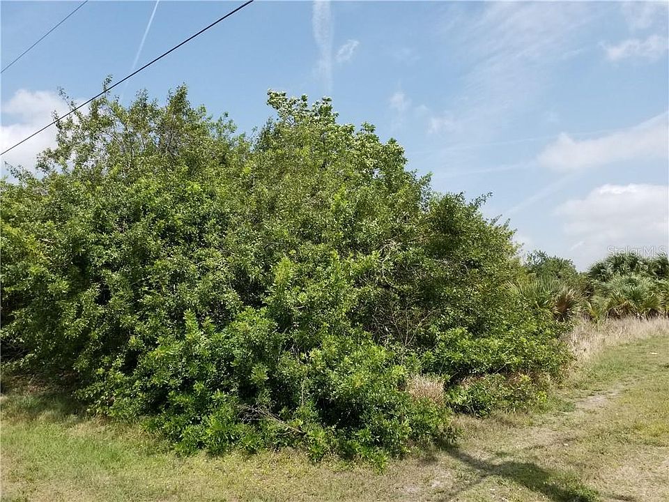 2nd image of 17390 Foremost Ln