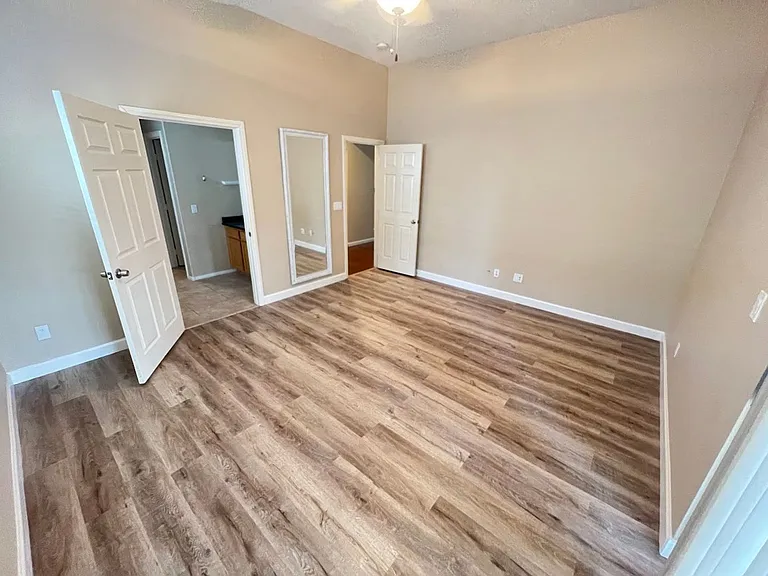 10628 Whitebrush Ave — Photo 5