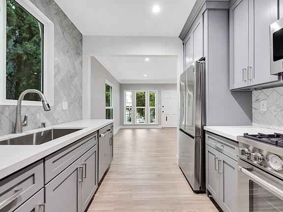 4th image of 646 Hauser Blvd #1/2A