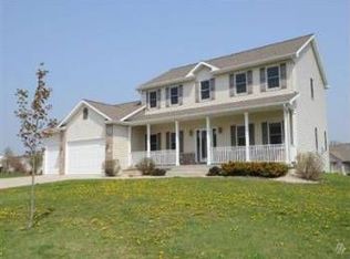 2276 Corinth Dr, Sun Prairie, WI 53590