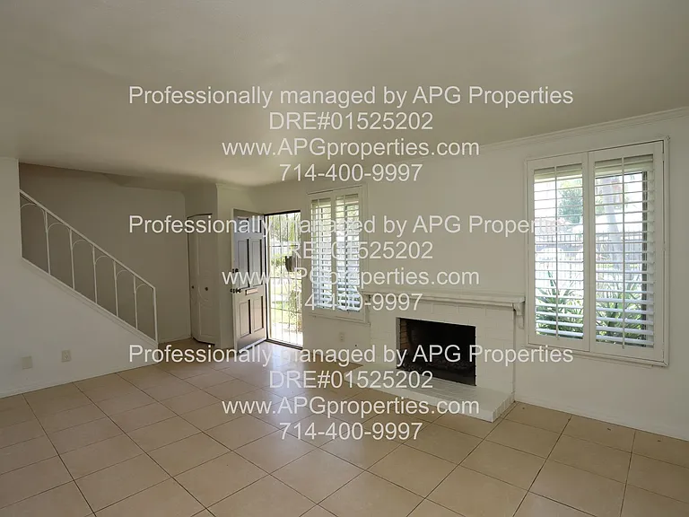 11959 Buckingham Cir — Photo 2