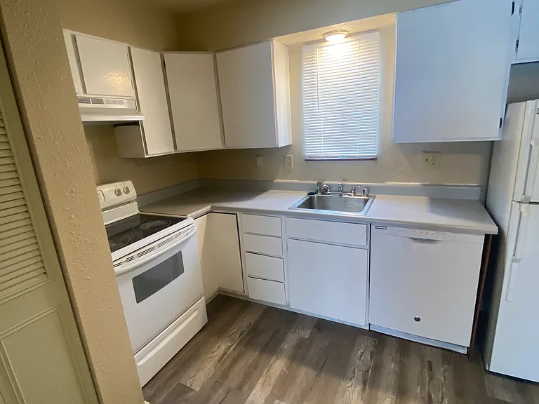 2316 Washo Cir — Photo 6