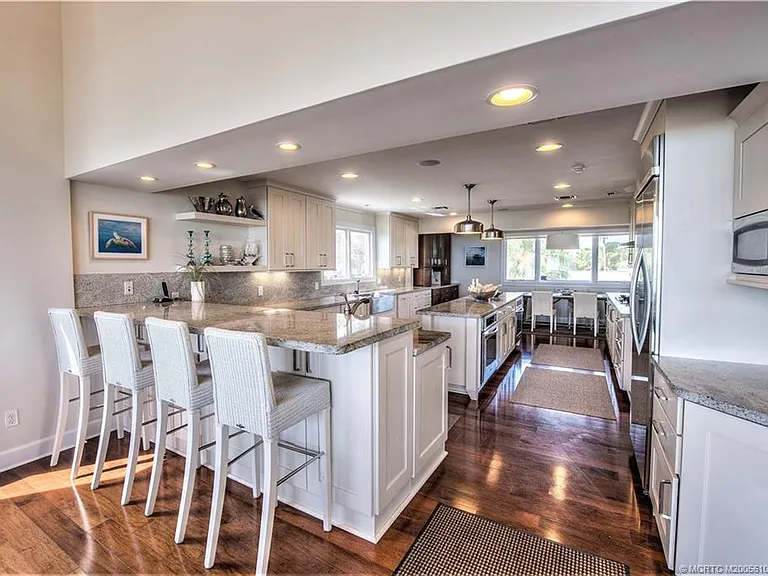 1871 NE Ocean Blvd #MAIN HOUSE — Photo 14
