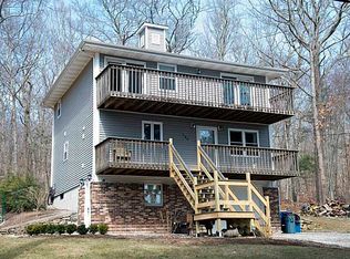 139 W Shore Dr, Exeter, RI 02822