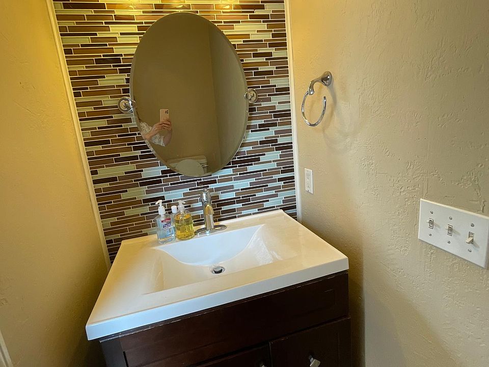 Beautiful power room