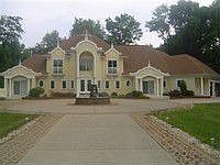 1st image of 7420 Laurel Oak Ln