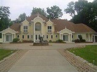 7420 Laurel Oak Ln, Cincinnati, OH 45237
