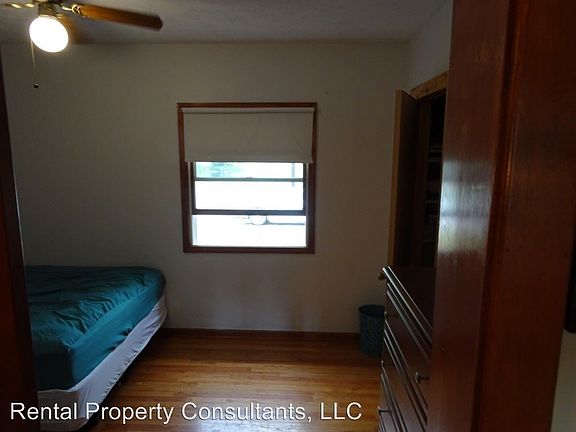 5th image of 2458 Pasadena Dr NE