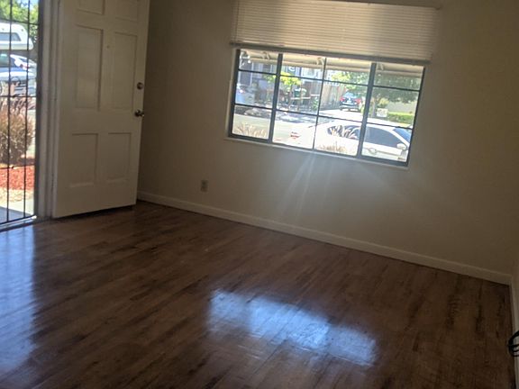 2nd image of 214 N 17th St