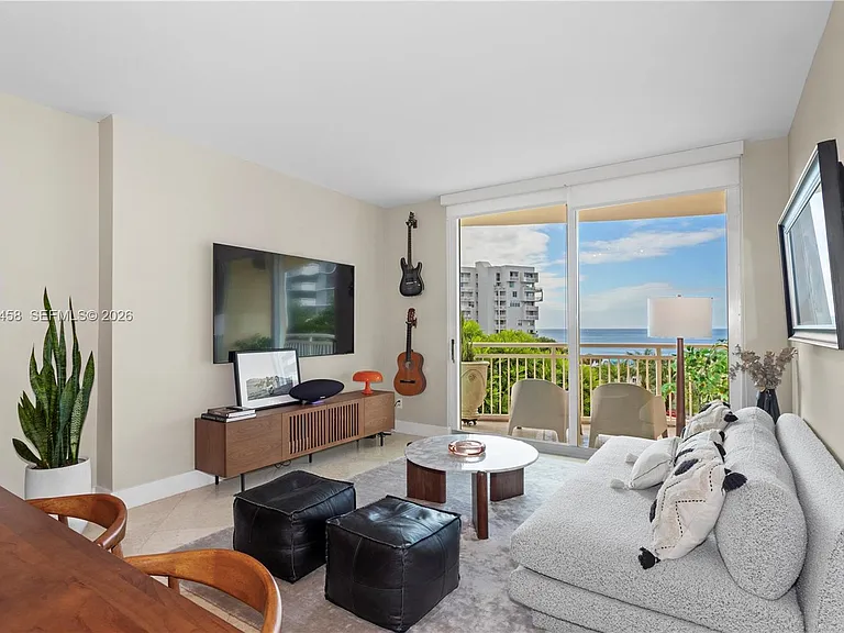 2475 Brickell Ave #708 — Photo 2
