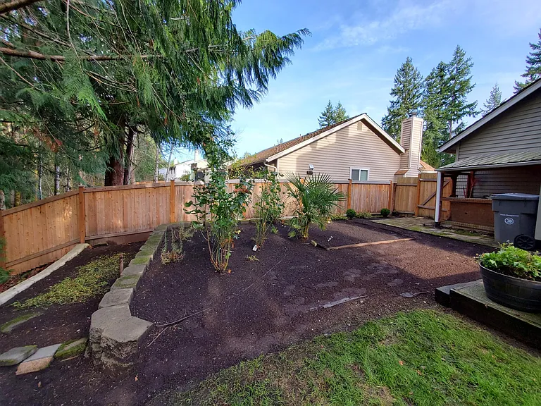 2707 233rd Pl NE — Photo 36