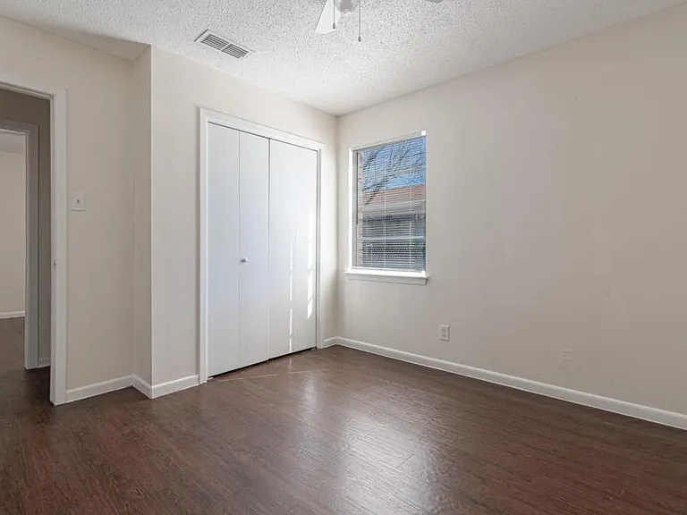 418 Skyline Ave — Photo 8