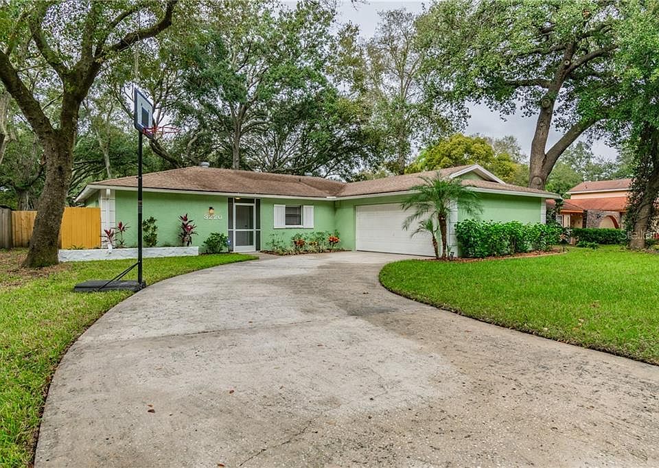 1st image of 3220 Las Brisas Dr