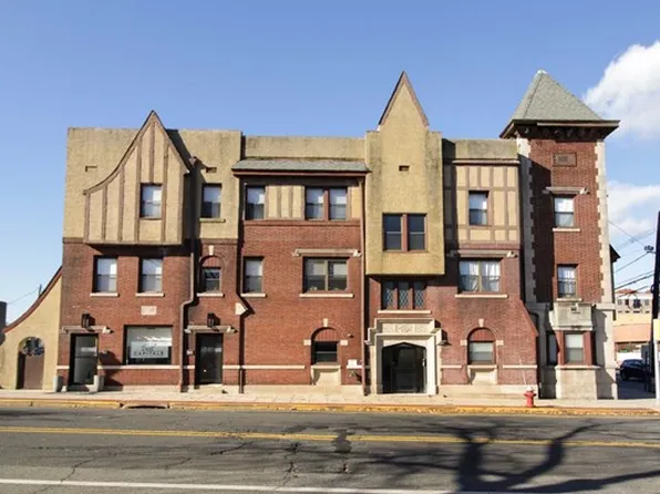 54-56 Oak St, Ridgewood, NJ 07450