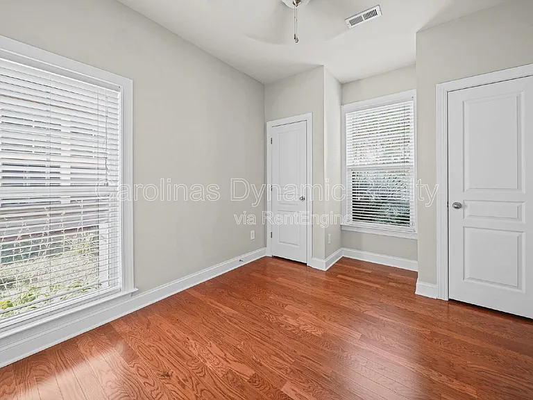 3405 Bidwell Ave — Photo 19