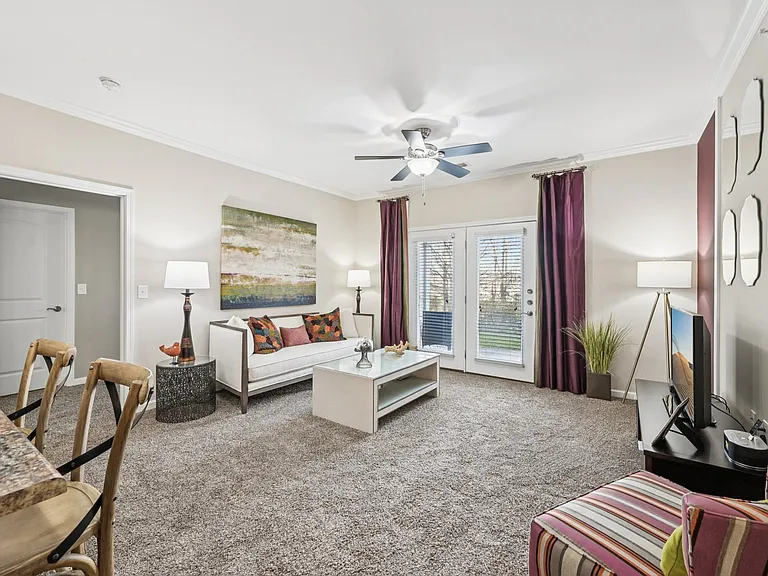 Brinley Place — Photo 9