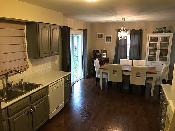 5th image of 116 Arbor View Dr