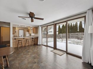 1704 Glendale Rd, Iowa City, IA 52245