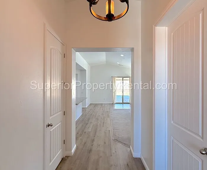 2701 E Upper Canyon Dr — Photo 3